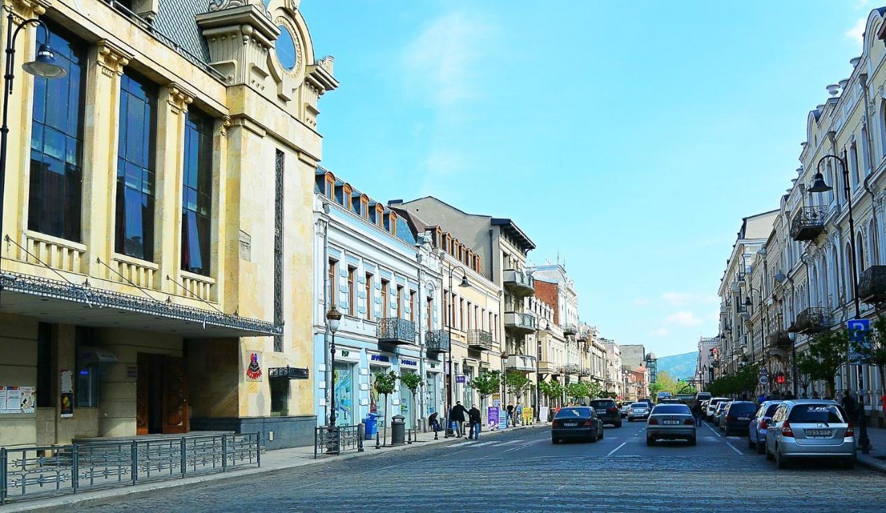 Comfortable House On Marjanishvili Tbilisi Exteriör bild